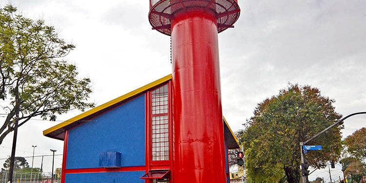 Farol do Saber Aristides Vinholes.
Curitiba, 26/09/2014
Foto: Gabriel Rosa/SMCS