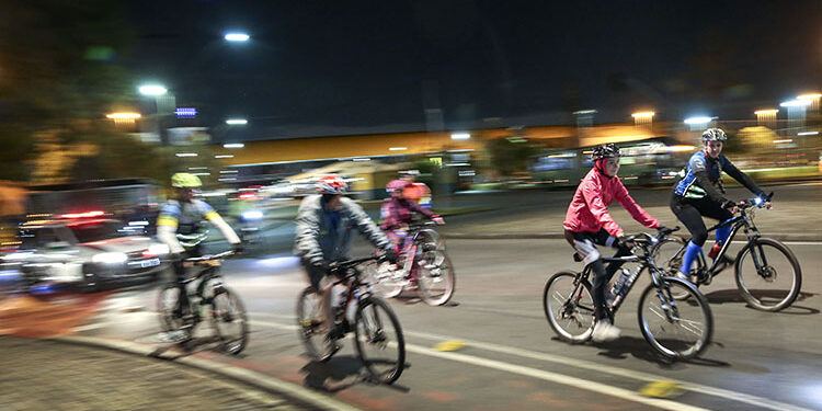 Pedala Curitiba na rua da cidadania.
Foto: Luiz Costa /SMCS