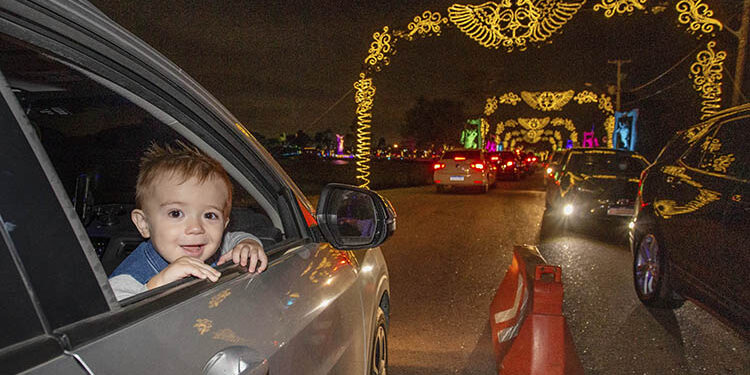 Natal de Curitiba: saiba como agendar sua visita no Caminho de Luz. Foto: Ricardo Marajó/SMCS