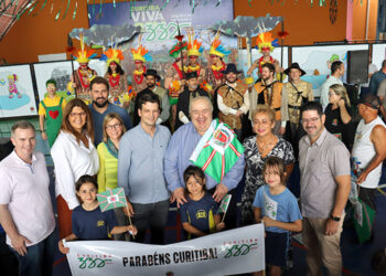 Festa de aniversário de Curitiba 330 anos, realizada no dia 03/03 na Rua da Cidadania do Boqueirão.