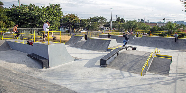 Entrega da reforma completa da pista de skate da Praça Soldado Wagner Alves Sampaio, no Tatuquara.Curitiba,24/06/22023. Foto: Ricardo Marajó/SMCS