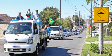 Foto da carreata de 2023, centenas de veículos participaram.  Neste ano o percurso será: saída na comunidade na Rua Torquato Tasso, entrando na Rua Primeiro de Maio, passando pela (Paróquia São Pedro Apóstolo) Wladislau Dec, Batista da Costa e retornando à Torquato Tasso, onde acontecerá a bênção dos veículos.