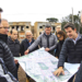 Prefeito Eduardo Pimentel acompanhado do secretário de Obras, Luiz Fernando de Souza Jamur e do presidente da Cohab, André Baú, vistoria obras no Bairro Novo da Caximba. Curitiba, 27/06/2025. Foto: José Fernando Ogura/SECOM