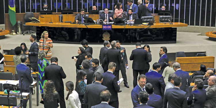 Brasília (DF), 25/06/2025  - Sessão da Câmara dos deputados que votou  O projeto de decreto legislativo susta o novo decreto do governo sobre aumento das alíquotas do Imposto sobre Operações Financeiras (IOF). Foto: Lula Marques/Agência Brasil