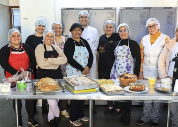 Escola de Gastronomia Social Dom Bosco tem últuma aula do Curso de Preparo de Pães Doces e Salgados, no Campo de Santana. Curitiba, 28/08/2025. Foto: José Fernando Ogura/SECOM