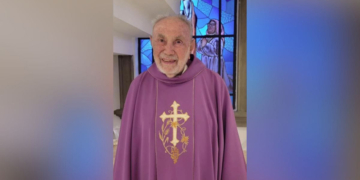 Retrato do Padre Michelangelo Rameiro (Padre Miguel), sacerdote italiano que fundou a Paróquia São Pedro Apóstolo e ajudou no desenvolvimento do bairro Xaxim em Curitiba.