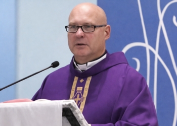 Novo padre na Paróquia São Pedro Apóstolo no bairro Xaxim em Curitiba