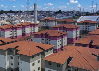 Vistoria nos apartamentos do Residencial Theo Aterino no Tatuquara