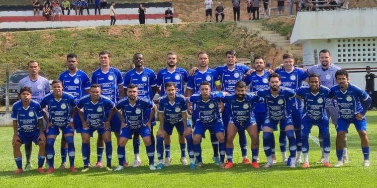 Equipe do Urano na estreia da Suburbana Série A 2026 em Curitiba