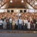 evento em que o prefeito Eduardo Pimentel assina decreto da Reurb-S