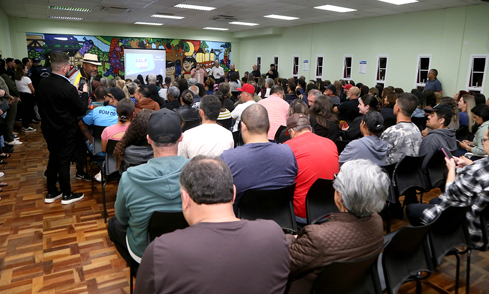 Reunião presencial que definiu as Propostas mais votadas no Fala Curitiba da Regional Tatuquara