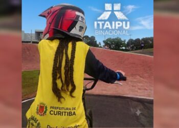 1ª Copa entre Escolas Municipais de BMX no Parque Olímpico do Cajuru, em Curitiba.